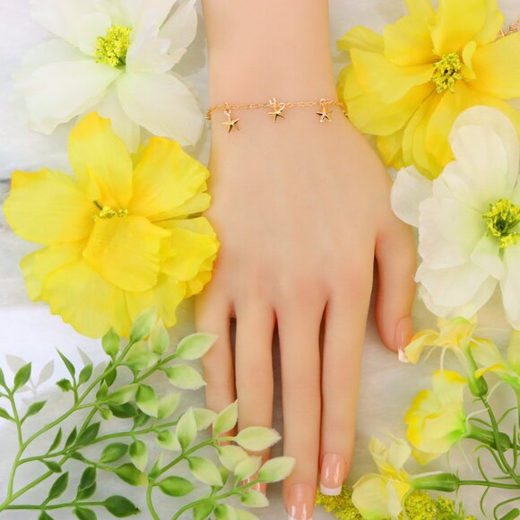 "Minimalist Bracelet, Sleek & Modern Design, Women’s Fashion, YC110226-B - Picture 10 of 10